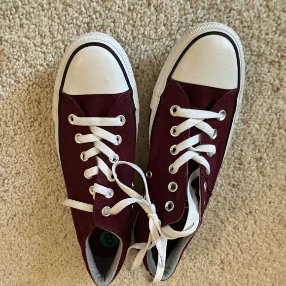 Converse shoes - Picture 2 of 4